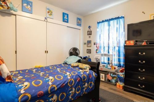 145 Fairview St, New Britain CT  06051-2709 exterior