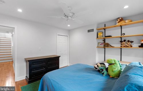 605 Catharine St, Philadelphia PA 19147-2909 exterior