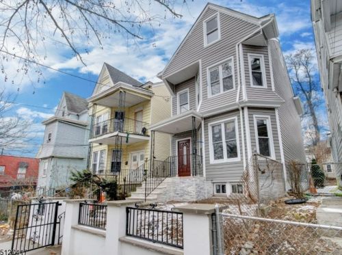 696 28th St, Paterson NJ  07504-2010 exterior