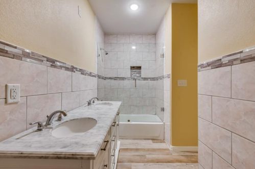 1422 Claude St, Dallas TX 75203-3326 exterior