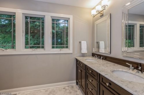 1401 Outlook Dr, Mountainside NJ 07092-1412 exterior