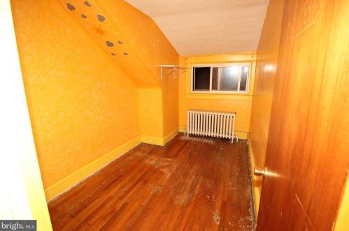 1521 48 St, Camden NJ 08110-2912 exterior