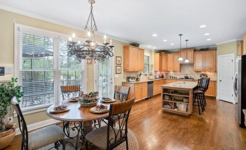 2551 Essex Ln, Atlanta GA 30331-7855 exterior