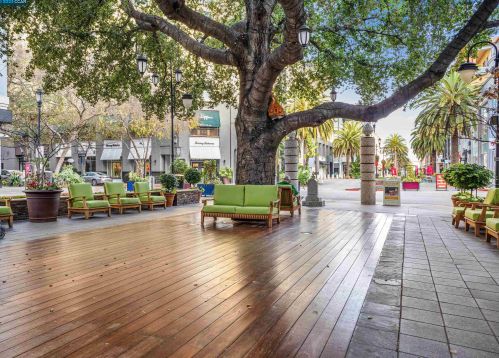 710 Teatree Ct, San Jose CA 95128-4725 exterior