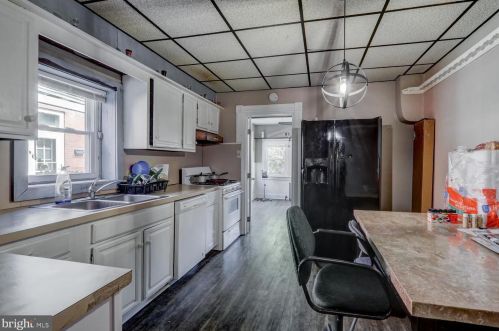 404 Ross St, Lancaster PA 17602-1944 exterior