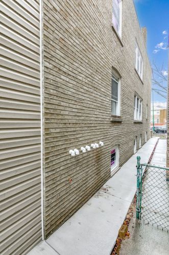 5410 Kimball Ave, Chicago IL  60625-4620 exterior