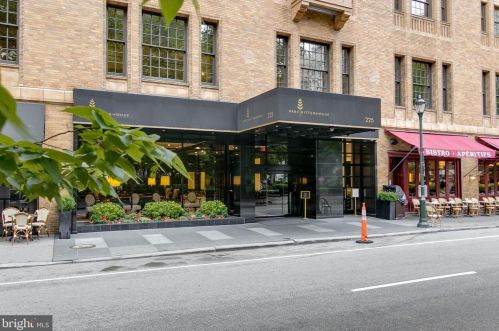 219 18th St, Philadelphia PA 19103-6141 exterior