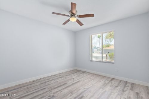 10609 42nd St, Phoenix AZ  85028-3501 exterior