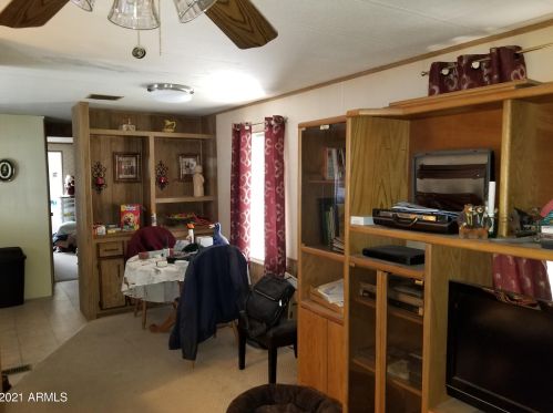 1705 Charleston Ave, Phoenix AZ 85023-1218 exterior