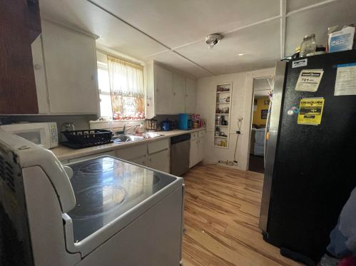 230 King St, Concord NH 03303-2112 exterior