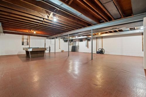 213 Harwick Dr, Pittsburgh PA  15235-5331 exterior