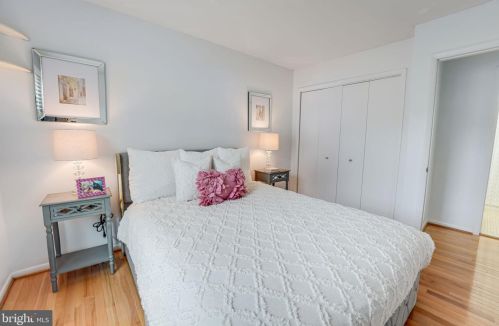 6386 Patience Ct, Alexandria VA 22315-3426 exterior