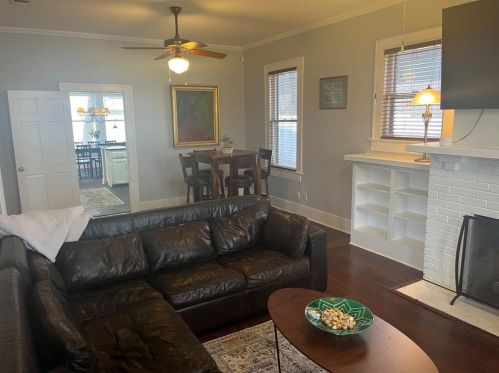 1004 Elm St, Austin TX  78703-4825 exterior