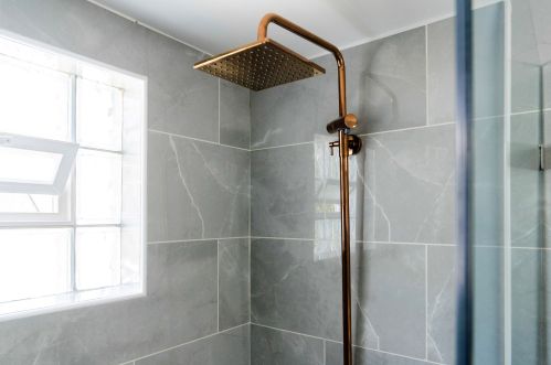 10205 Wallace St, Chicago IL 60628-1831 exterior