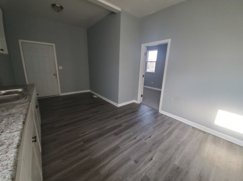 7736 Greenwood Ave, Chicago IL 60619-7838 exterior