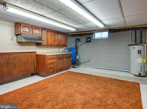 2511 Meetinghouse Rd, Jamison PA 18929-1157 exterior