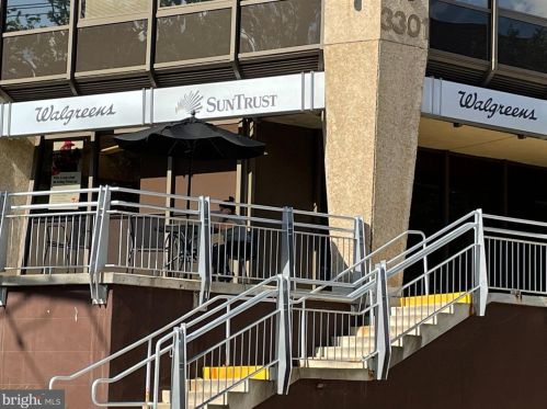 4201 Cathedral Ave, Washington DC  20016-4901 exterior