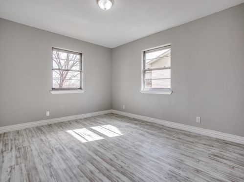 204 Ross Ave, Denison TX 75020-3648 exterior