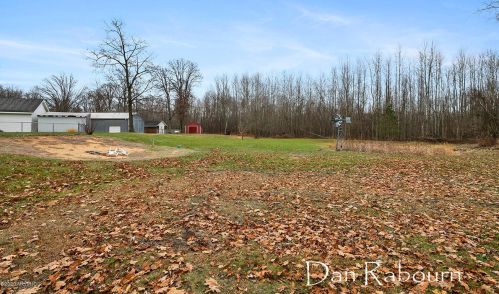 1662 136th St, Grant MI 49327-9643 exterior