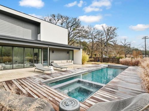 5708 Driftwood Dr, Austin TX 78731-2642 exterior