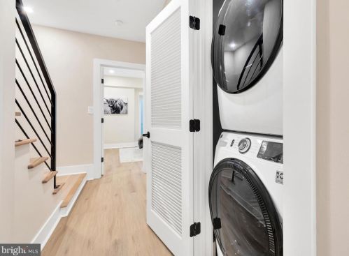 1645 Virginia Ave, Washington DC  20002-2316 exterior