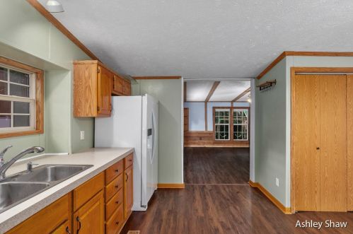 16308 27 St, Gobles MI 49055-9214 exterior