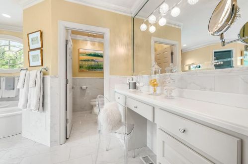 1647 Riverside Dr, Gainesville GA 30501-1837 exterior