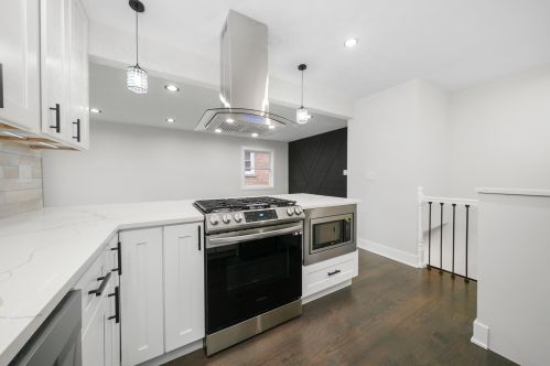 7521 Olcott Ave, Chicago IL  60631-4371 exterior