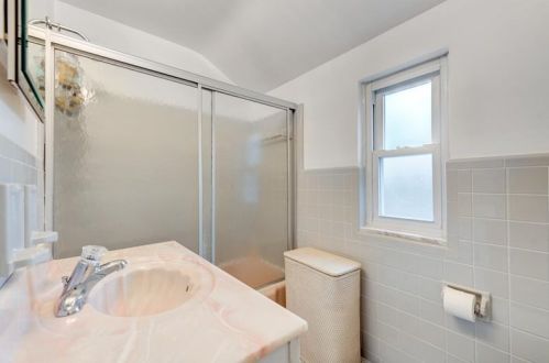 839 Bower Hill Rd, Pittsburgh PA 15243-1508 exterior