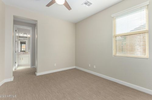 21713 38th Way, Phoenix AZ  85050-4923 exterior