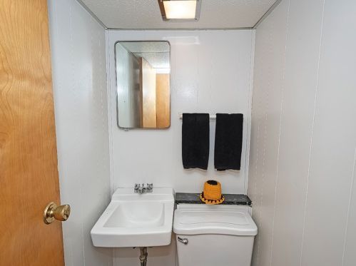 628 Carnival Dr, Pittsburgh PA  15239-2629 exterior