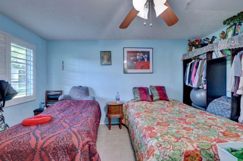 140 Selva Ct, Fort Pierce FL 34983-2020 exterior