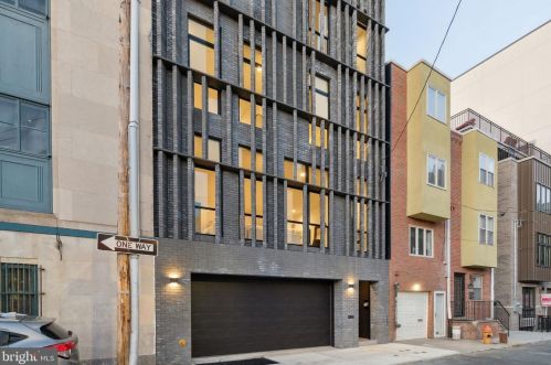 1355 Kater St, Philadelphia PA 19147-1817 exterior