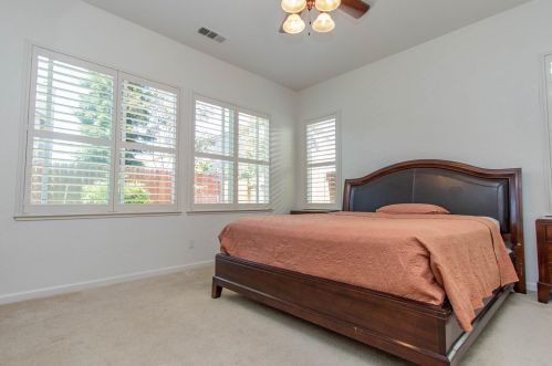 1072 Bennington Ave, Turlock CA  95382-0555 exterior