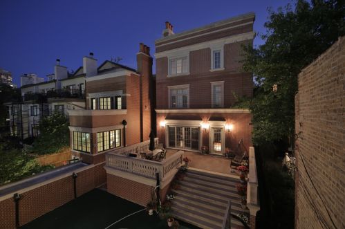 716 Schubert Ave, Chicago IL 60614-1247 exterior