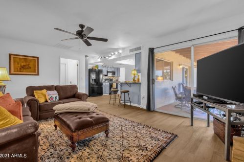 8622 40 Dr, Phoenix AZ 85019-1206 exterior