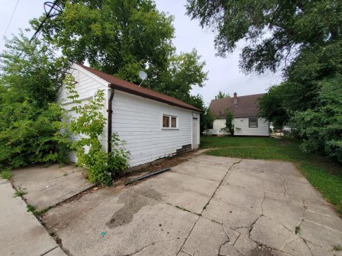 5059 51st Blvd, Milwaukee WI  53218-4330 exterior