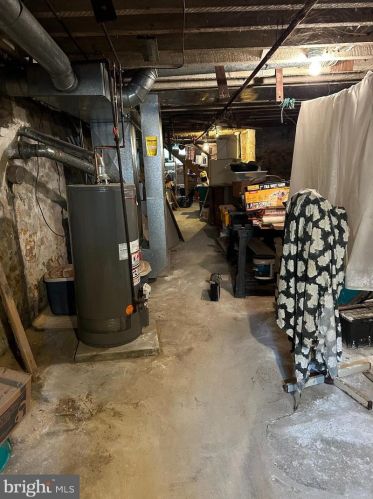 1250 56 St, Philadelphia PA 19143-4003 exterior