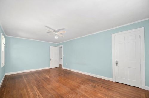 655 Pleasant Vly Pkwy, Providence RI 02908-4214 exterior