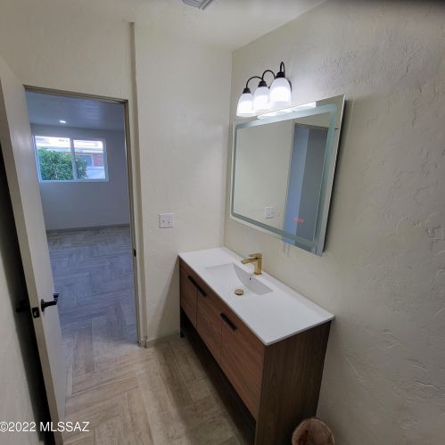 4927 Adams St, Tucson AZ  85712-4005 exterior