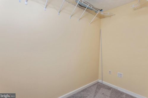 136 Foxtree Dr, Glen Burnie MD 21061-6357 exterior