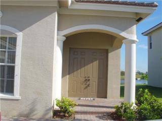 1759 Newport Isles Blvd, Fort Pierce FL  34953-4588 exterior