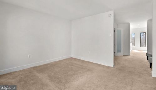 4341 Embassy Park Dr, Washington DC 20016-3607 exterior