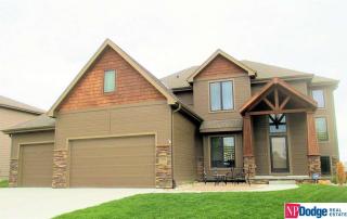 17810 Sawgrass Cir, Omaha, NE 68136-1526