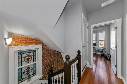 5642 Maple Ave, Saint Louis MO 63112-2722 exterior