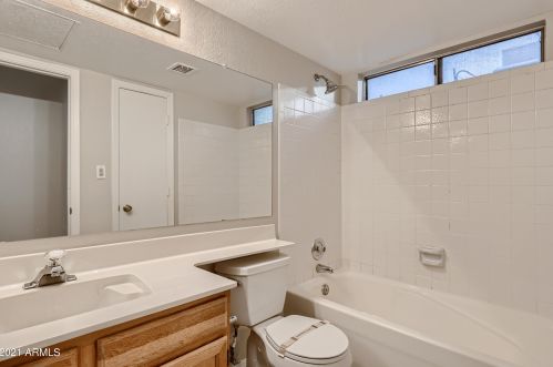 19045 31 Pl, Phoenix AZ 85050-2522 exterior