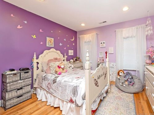 145 Howe Rd, New Britain CT 06053-1316 exterior