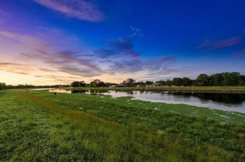 386 Dalton Cir, Fort Pierce FL 34953-5850 exterior