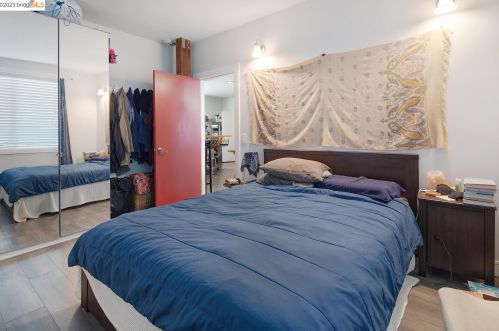 1502 10th St, Berkeley CA 94710-2376 exterior