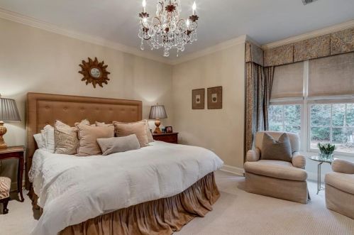 4620 Angelo Dr, Atlanta GA 30319-1045 exterior